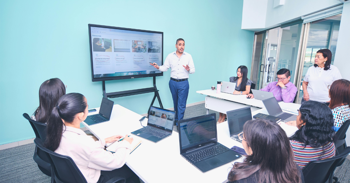 The Defining Difference Mastering Leadership and Why the World Needs More Leaders, Not Bosses